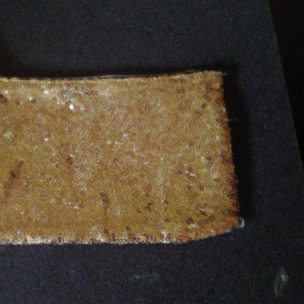 Cosmetic bag